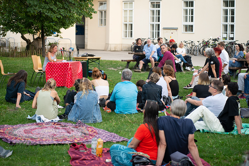 Lesung des Literaturwettbewerbs „9 x 9 – Alsergrund erlesen“