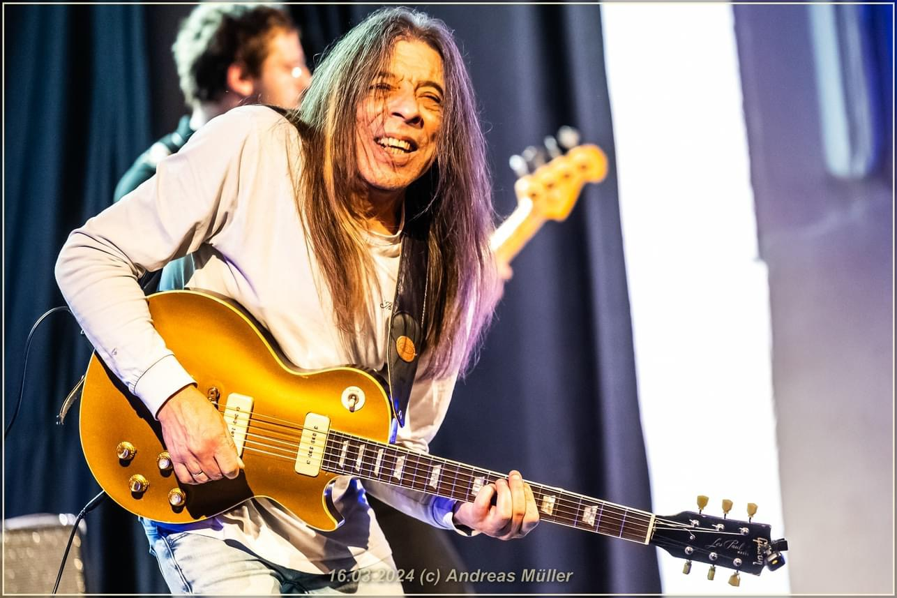 Omas gegen rechts: KONZERT FÜR DIE DEMOKRATIE